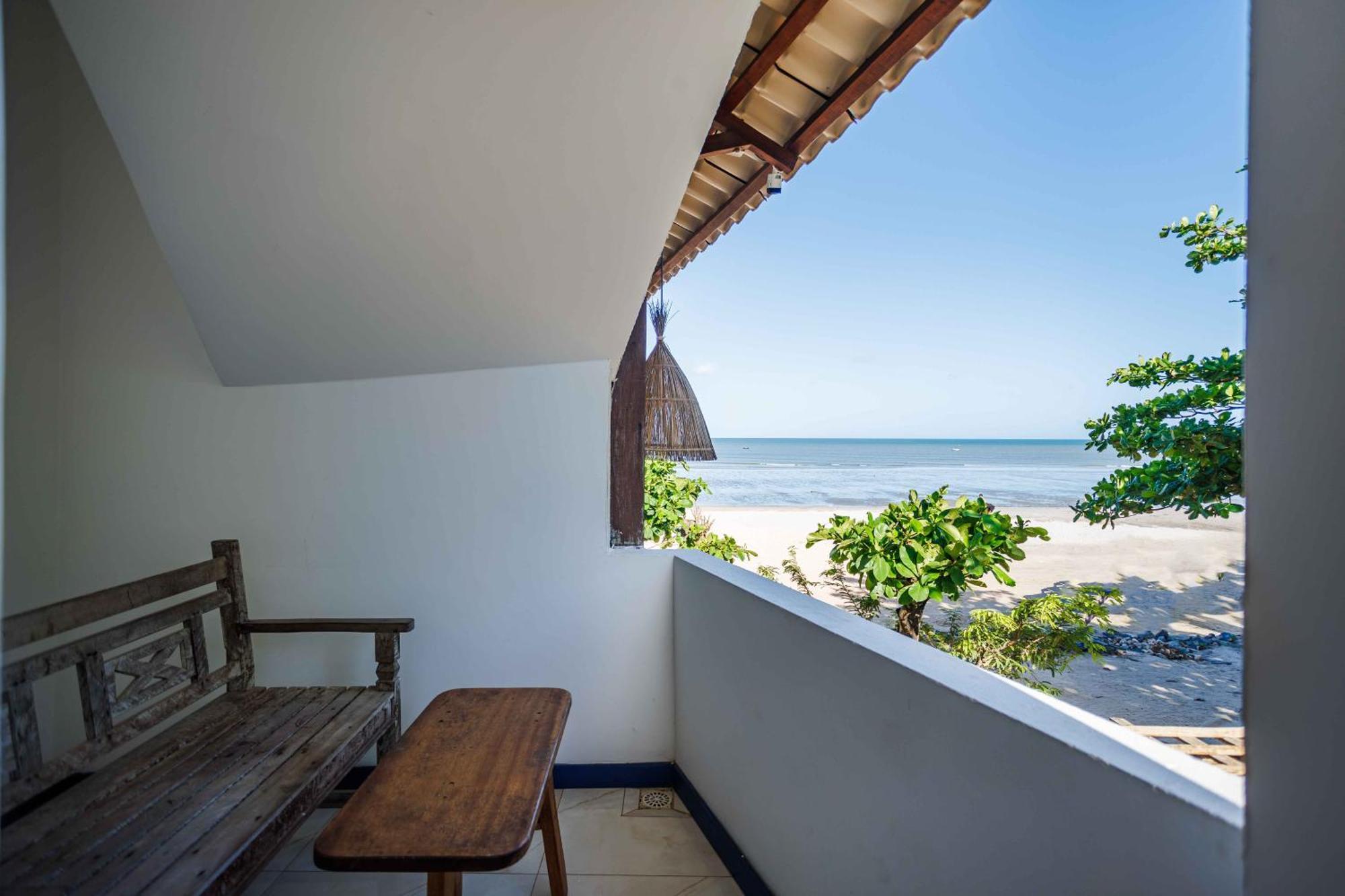 Quarto Triplo Superior com Vista do Mar